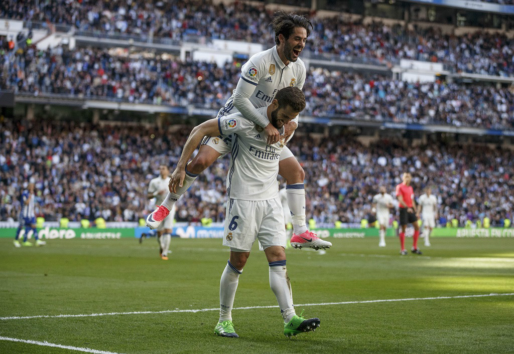 Isco phá vỡ thế bế tắc giúp Real Madrid tiếp tục dẫn đầu trong giới cá cược bóng đá ở La Liga