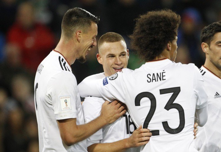 Jerman meneruskan penampilan baik mereka di pertandingan sepak bola dengan meraih kemenangan atas Irlandia Utara