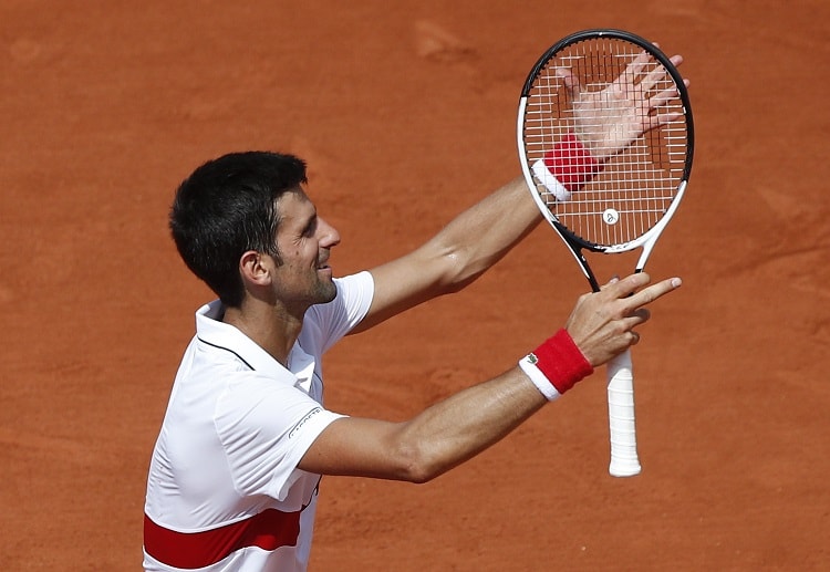 Cược tennis: Novak Djokovic đã dần đưa trận đấu trở về quỹ đạo bằng những pha ép bóng rất sâu và hiểm hóc