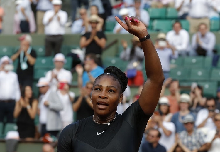 Judi tenis online mengunggulkan Serena Williams menang