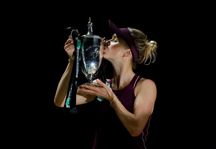 Elina Svitolina pulls a come-from-behind win to seal the WTA Finals title against Sloane Stephens