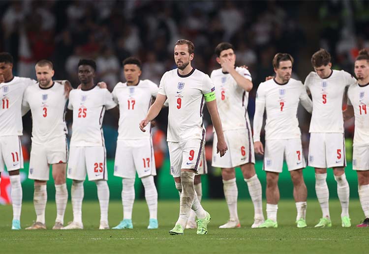 EURO 2020: Trọng tài chính Danny Desmond Makkelie cho phép tuyển Anh được hưởng penalty