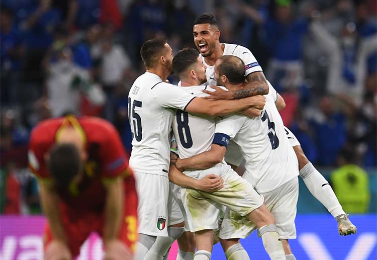 EURO 2020: Hai bàn của Barella rồi Insigne trong hiệp một giúp Italy hạ Bỉ