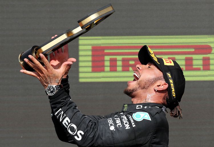 Dù bị phạt 10 giây nhưng Hamilton vẫn giành chiến thắng tại Anh Grand Prix 2021