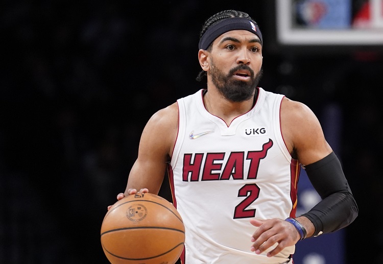 Soi kèo bóng rổ NBA 2022 Miami Heat vs Philadelphia 76ers.