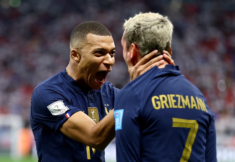 World Cup: Không chỉ giữ cự ly tốt, Pháp còn có những pha phản đòn đáng xem.