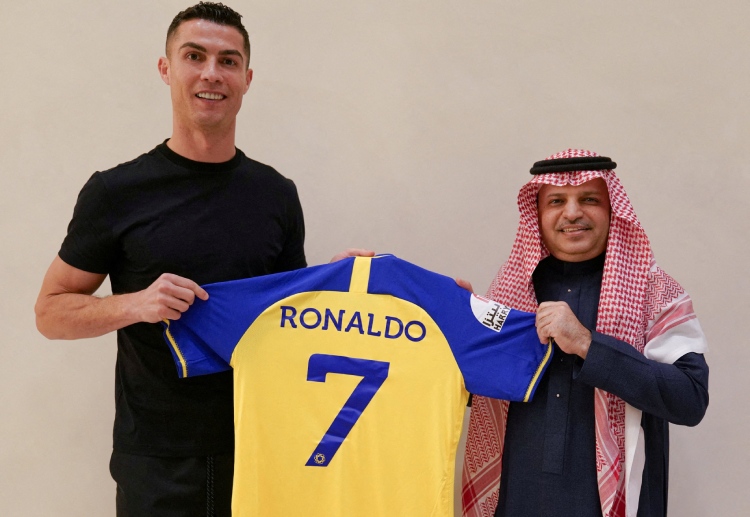 Premier League: Forward Cristiano Ronaldo was excited to show his supporters his shirt as the new player of Al Nassr