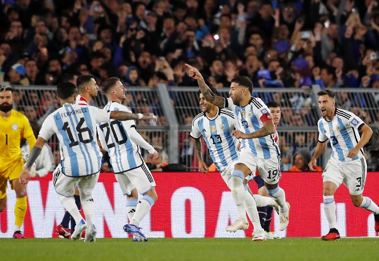 世预赛 奥塔门迪为阿根廷打破僵局。
