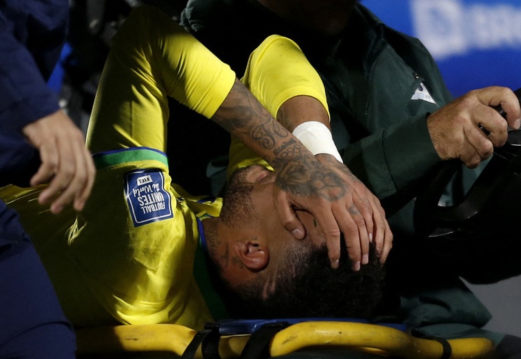 Brazil's Neymar has been carted off after picking up an injury in their World Cup 2026 qualifier against Uruguay