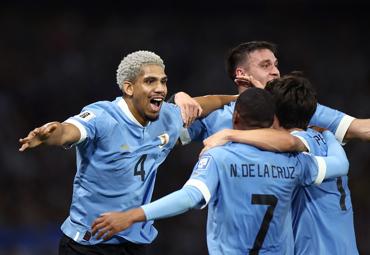 世界杯预选赛 乌拉圭以2比0击败主队阿根廷，阿劳霍和努涅斯建功