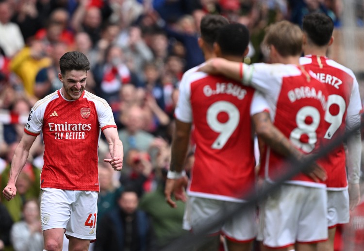 Premier League: Arsenal giành chiến thắng nhẹ nhàng