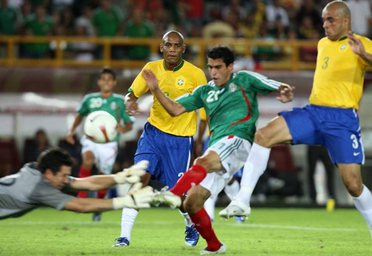 Nery Castillo opened the scoring for Mexico against Brazil in their first Group B match of the 2007 Copa America